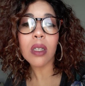 Meet your Posher, Holly